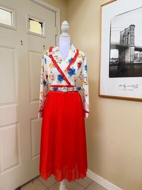 NWT Kaimilan Floral Wrap Top with Pleated Skirt Midi Dress Size 8